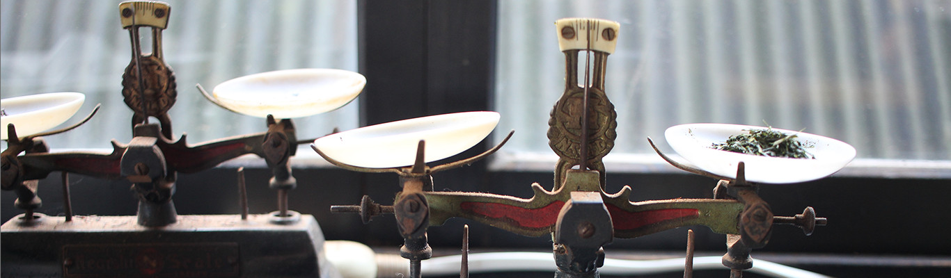 お茶の秤の画像